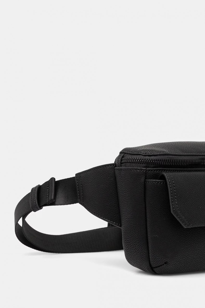 Черная бананка Armani Exchange