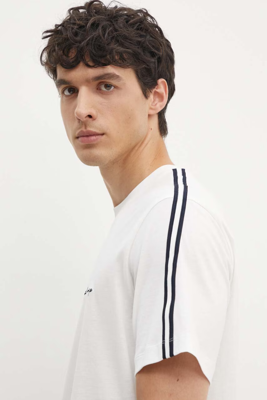 Чоловіча футболка Armani Exchange біла з логотипом