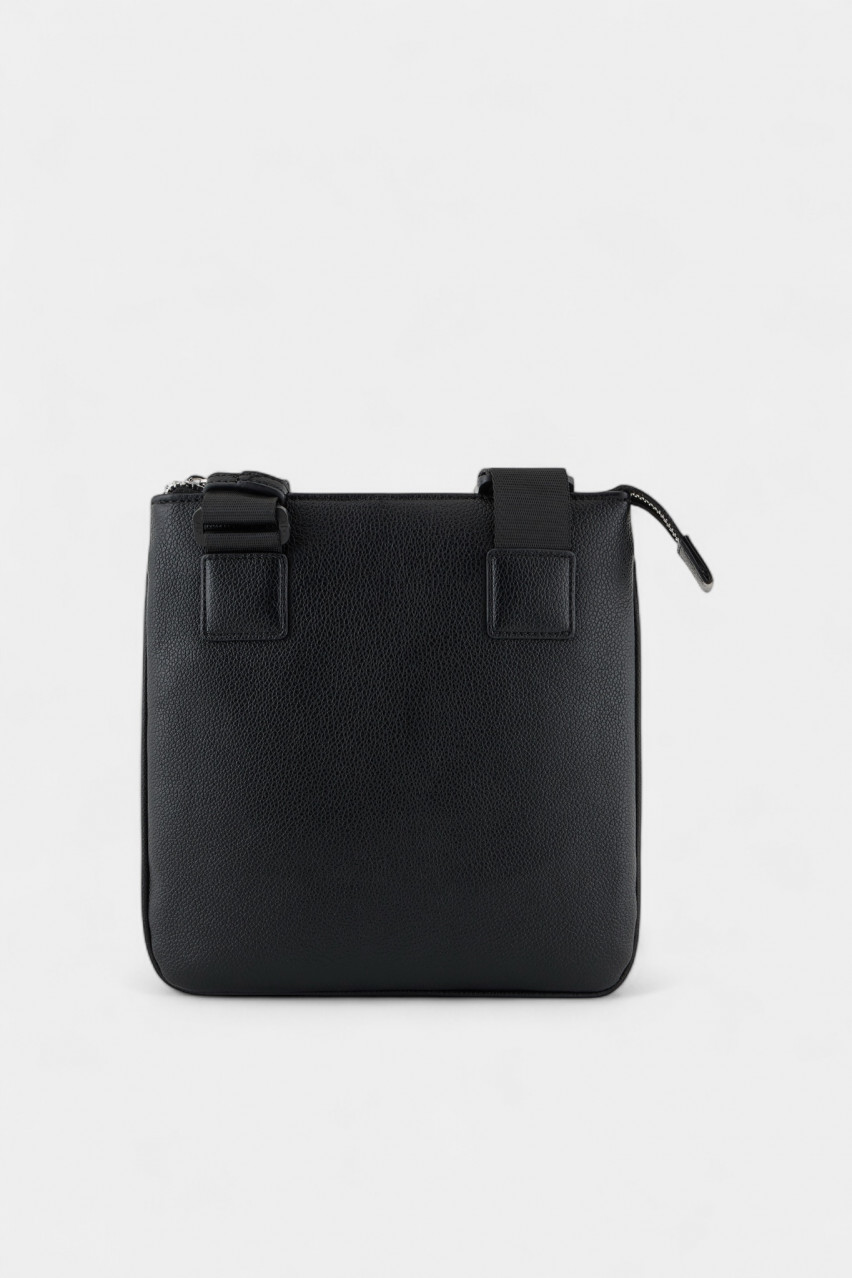 Чорна сумка крос-боді з екошкіри XM000846 AF12134 UC001 Armani Exchange