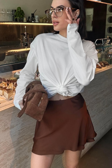 Коричнева атласна мініспідниця