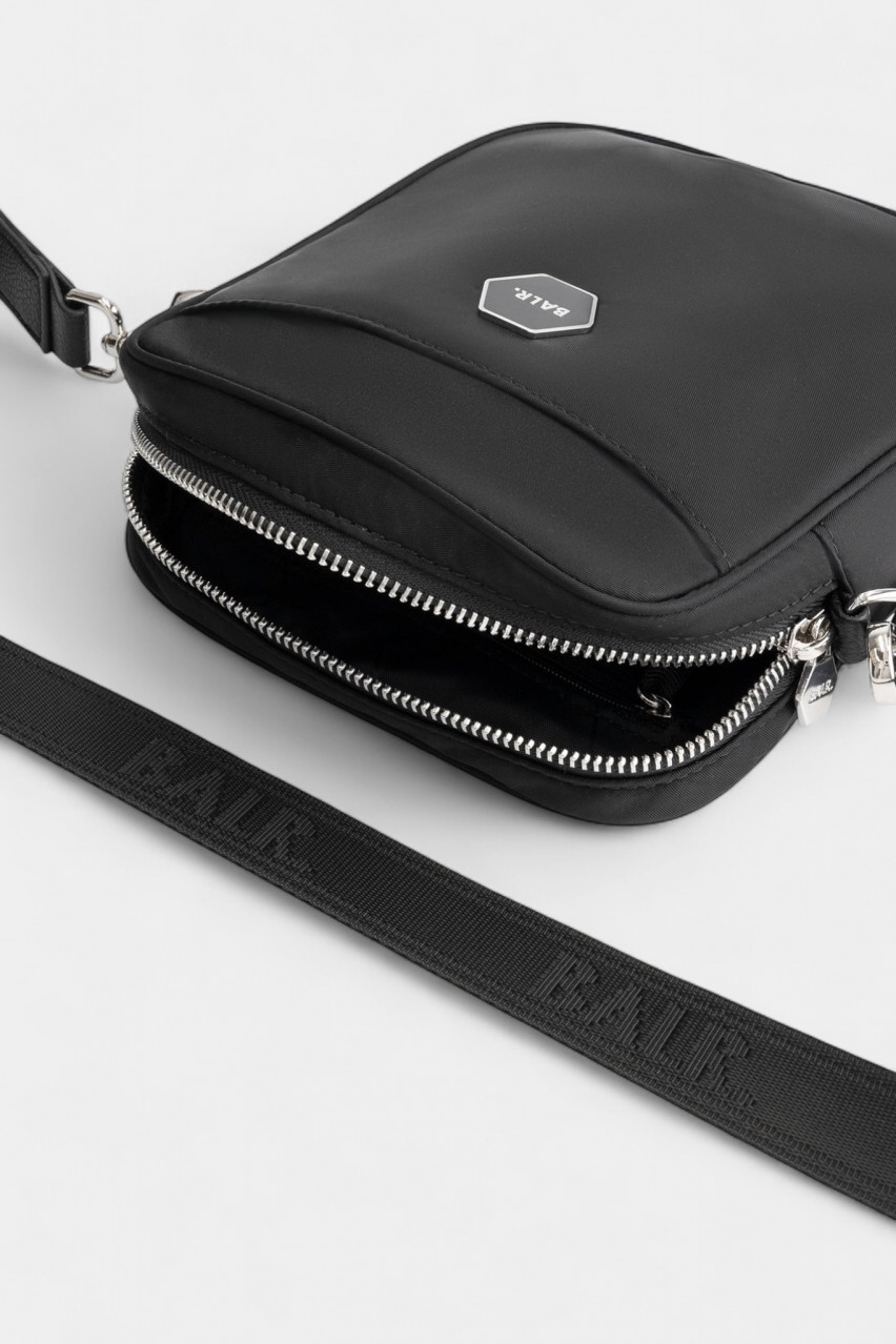 Черная сумка кросс-боди BALR. Classic B6234.1023 102 BALR.