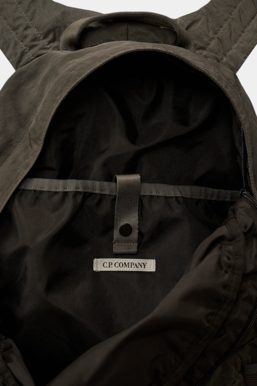 Темно-серый рюкзак из материала Nylon B 19CMAC737A005269G 921 C.P. Company