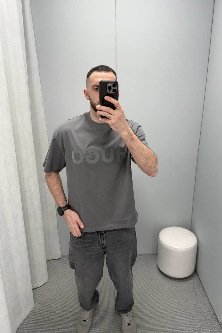 Сіра оверсайз футболка Dinkee з логотипом в тон 50525765 086 HUGO
