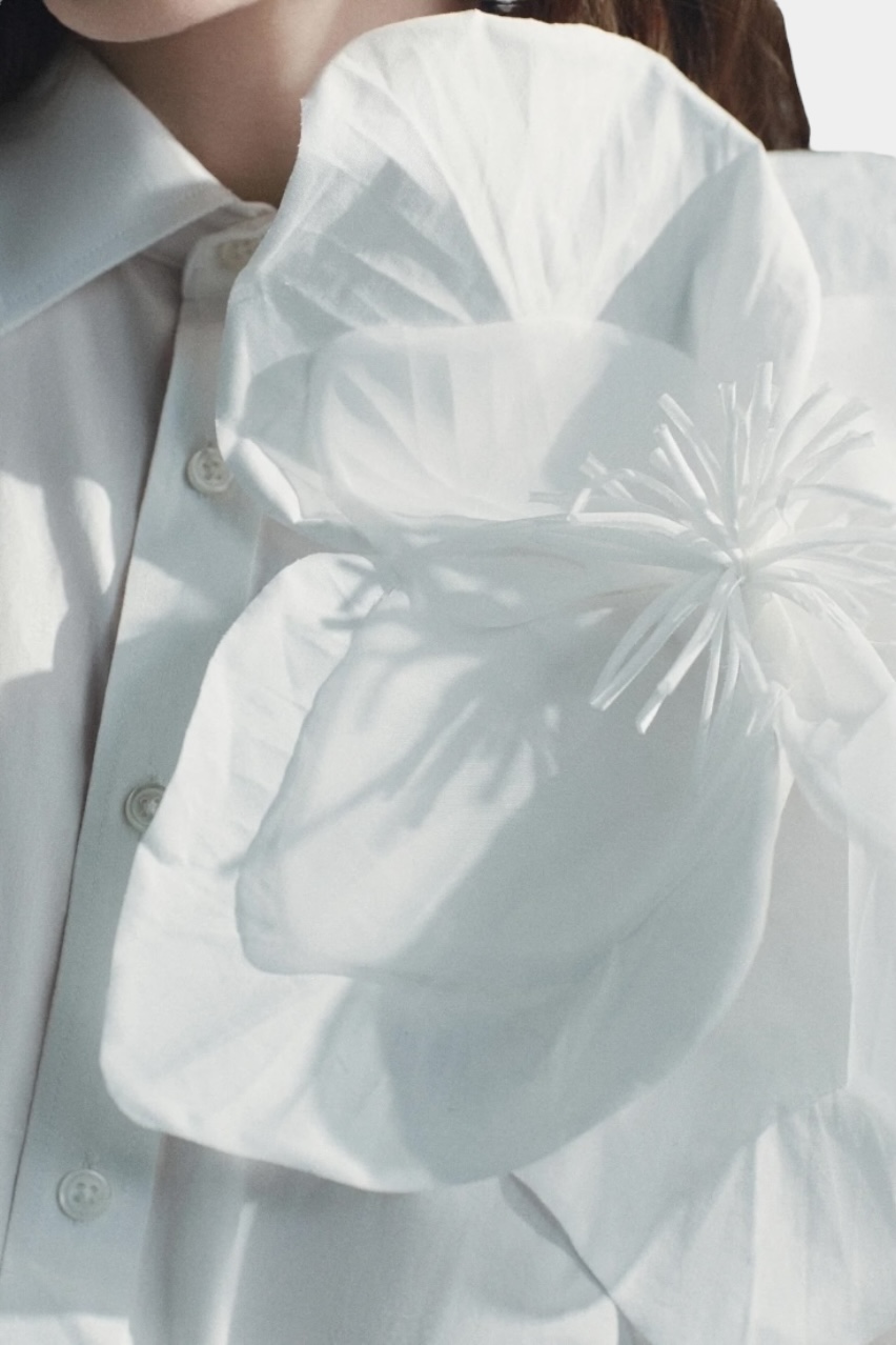 Біла сорочка Redesigned Shirt 80 Oversize OMELIA